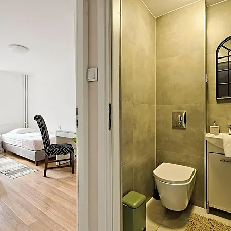 Oasis 2 In Center Downtown Varšava